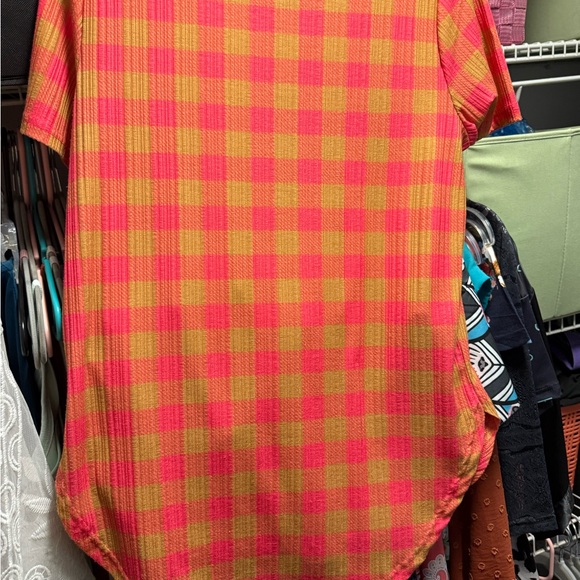 Colorful Geometric Patterned Top - Picture 2 of 3